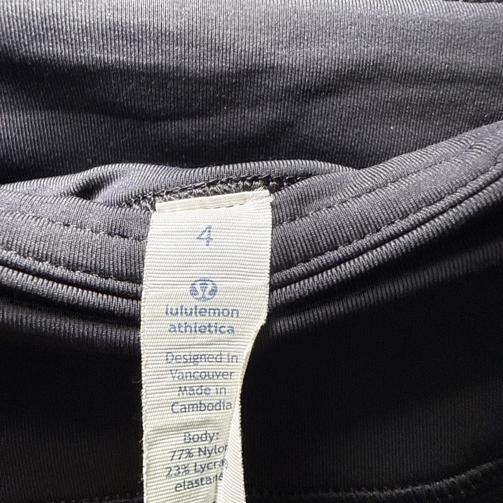 Lululemon Black Capri Legging Sz 4 - Picture 9 of 9
